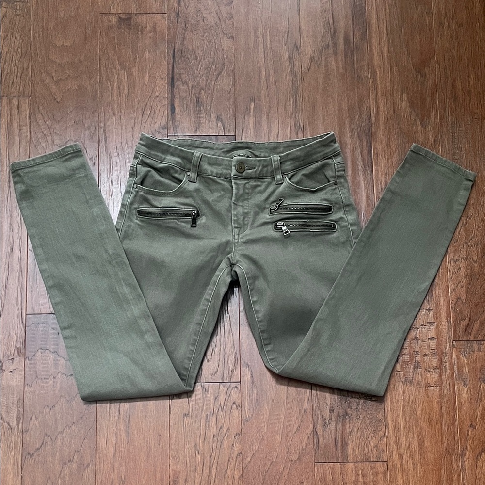 Blank NYC Olive Skinny Jeans with Zipper Details